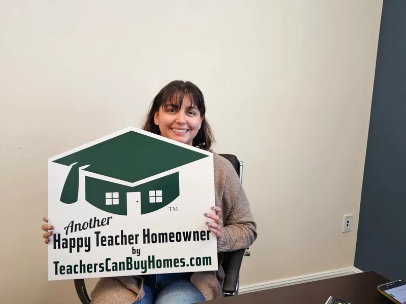 Stephanie — Sunshine Elementary — Lee County FL teacher home buyer
